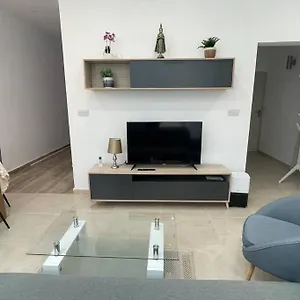 Appartamento New Two Bedroom Flat Kamila On A Dwell, Sliema