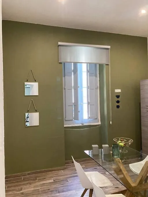 Sliema - 2 Mins From The Beach Apartment