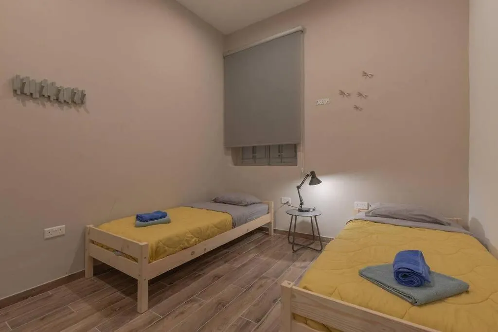 Sliema - 2 Mins From The Beach Apartment Malta